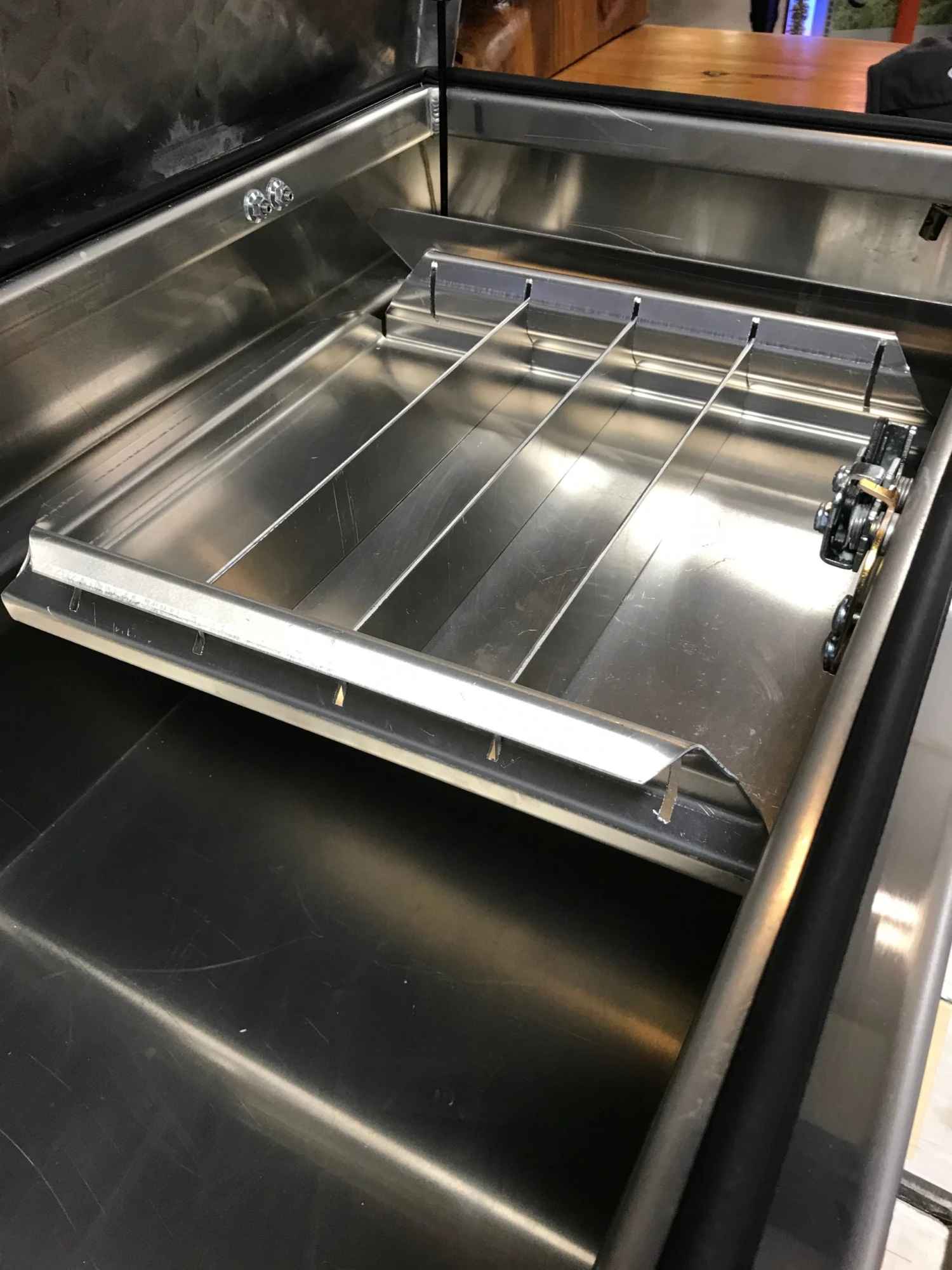 WICKUM TRUCK BOX FULL SIZE SINGLE LID 4 WICKUM TRUCK BOX FULL SIZE SINGLE LID