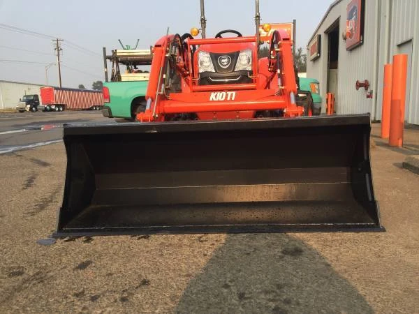 00r0r_i0ELU4t2q5f_600x450_3df493ad-2c8c-4232-a1d4-a73f3943561a.jpg DK4210SE HST Kioti Tractor With KL5520 Loader KIOTI Tractors