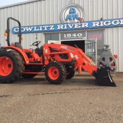 DK5310SEH Kioti Tractor With KL5520 Loader.