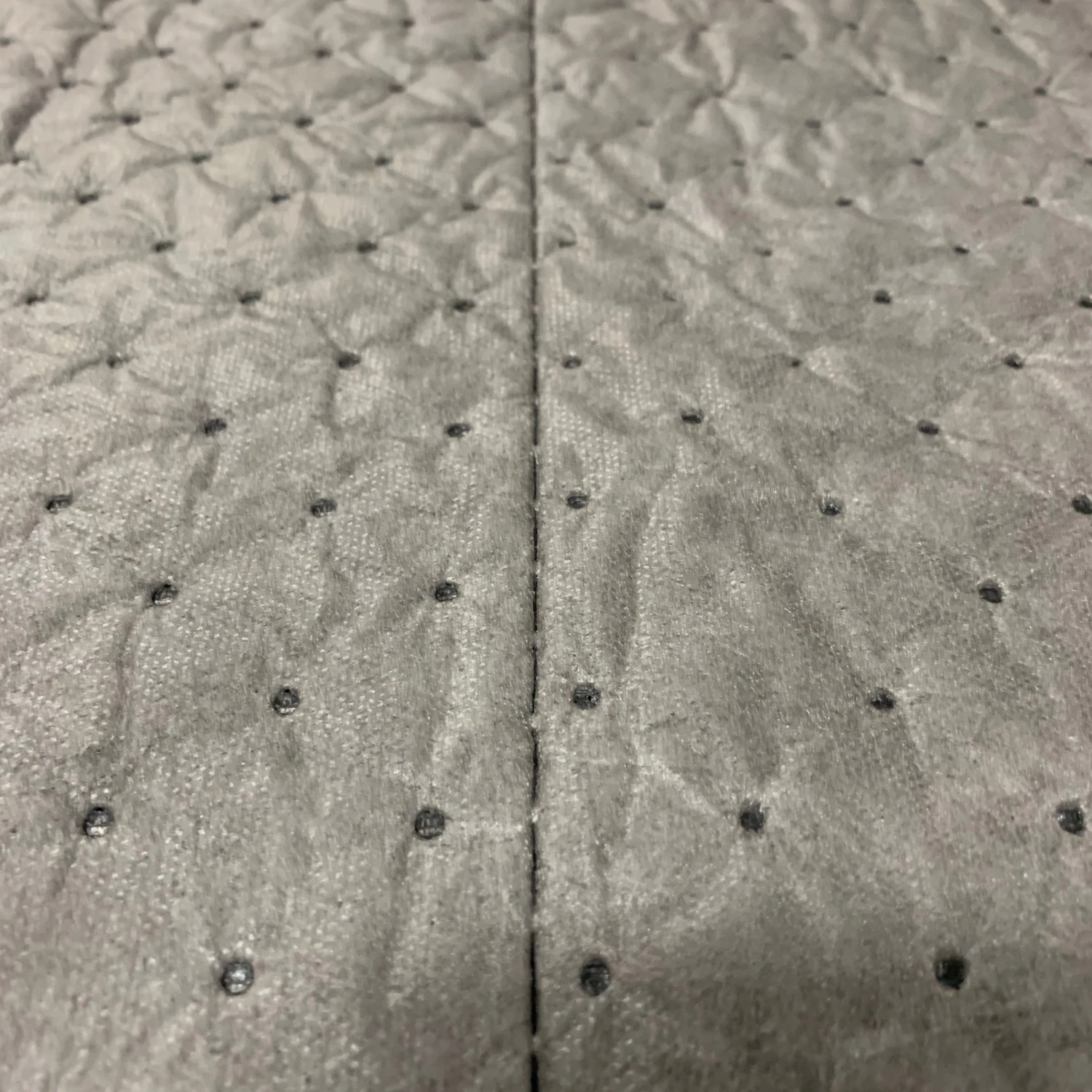 012_1daac345-05b4-4d21-a0fd-1f0dc12378e3.jpg Cowlitz River Rigging Safety & First Aid UNIVERSAL LAMINATED MEDIUM WEIGHT ABSORBENT PADS