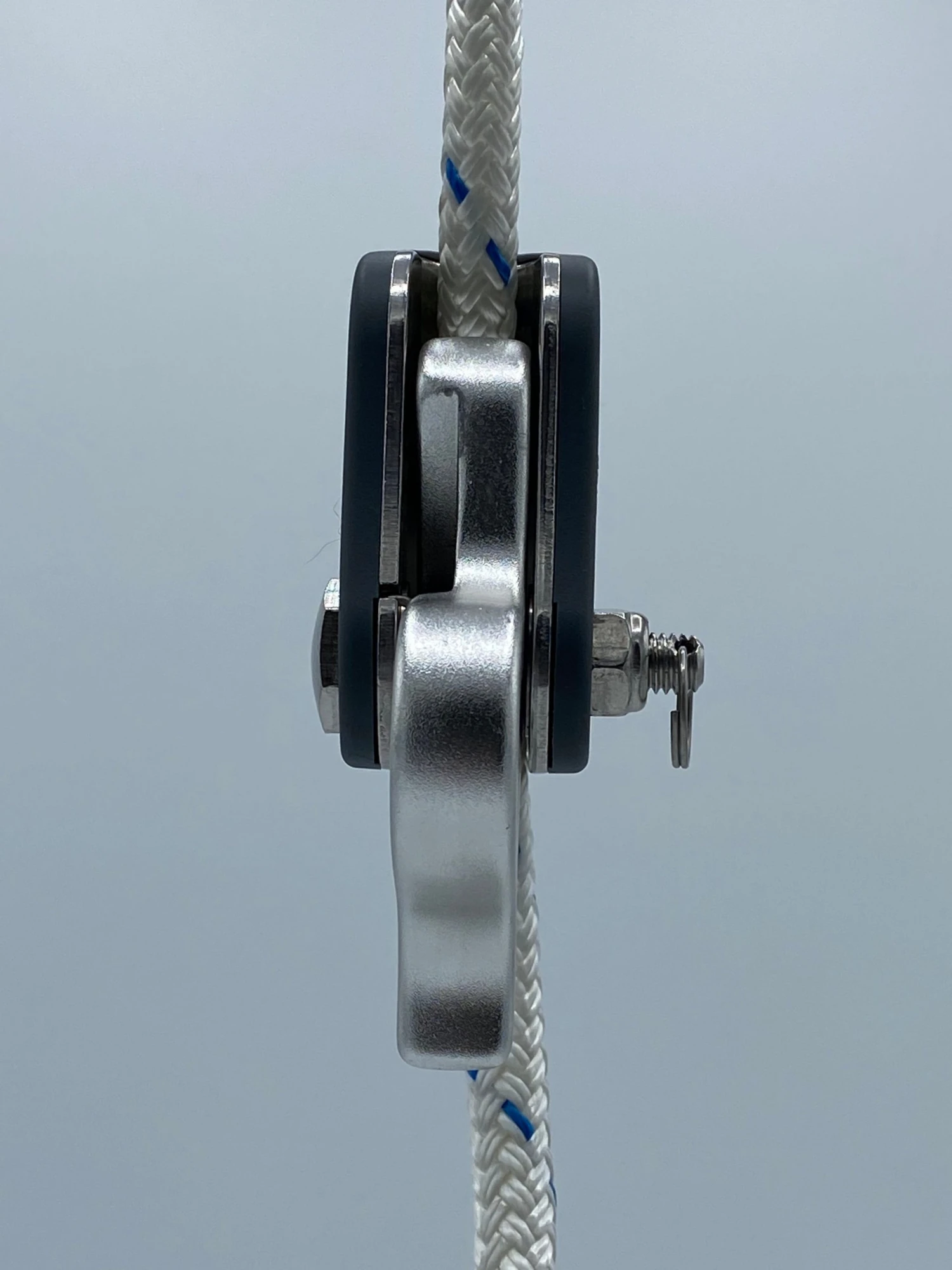 USR Better Rope Grab 7/16"- 5/8" Rope. 3 USR Better Rope Grab 7/16"- 5/8" Rope.