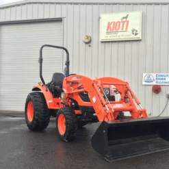 CK2610 HST Kioti Tractor And KL4030 Loader