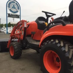 CS2210 Kioti Tractor And SL2410 Loader